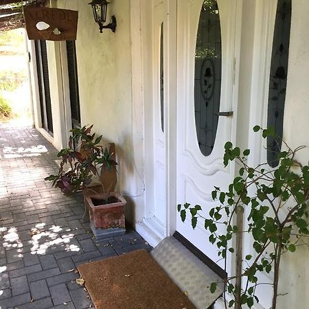 بيرث Aarn House B&B Airport Accommodation المظهر الخارجي الصورة